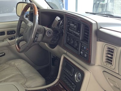 2002 Cadillac Escalade Base AWD