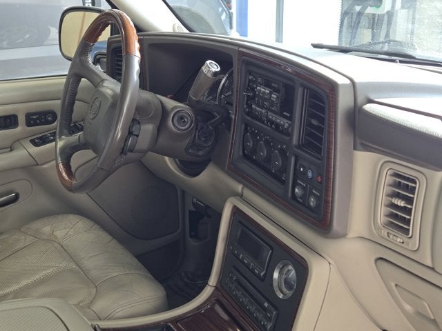 2002 Cadillac Escalade Base AWD