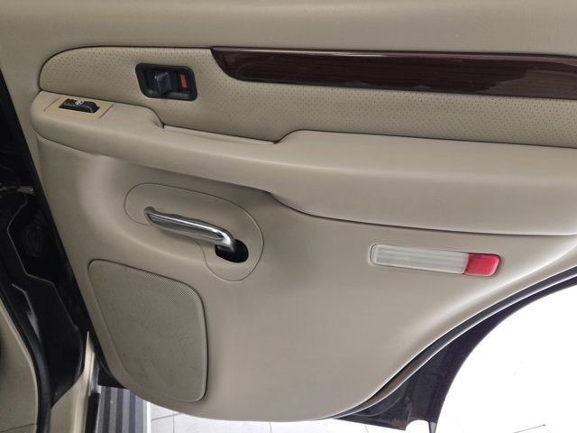 2002 Cadillac Escalade Base AWD