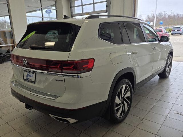 2024 Volkswagen Atlas 2.0T SE with Technology AWD