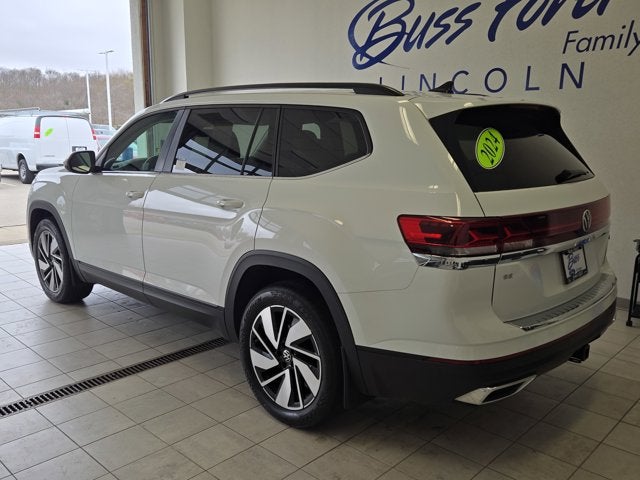 2024 Volkswagen Atlas 2.0T SE with Technology AWD