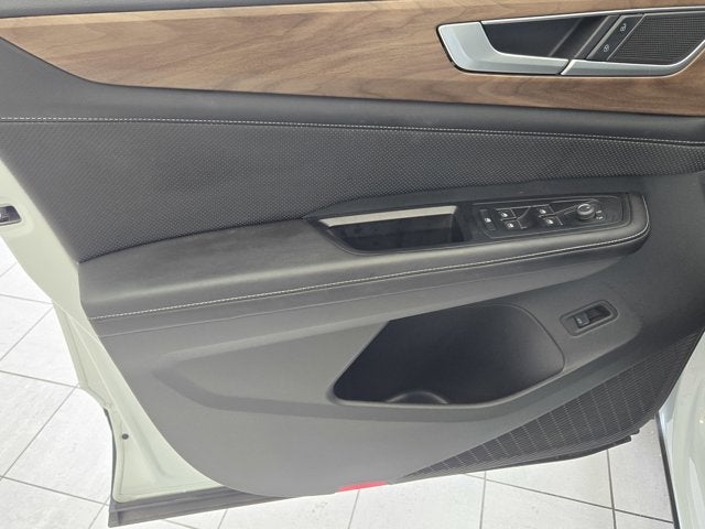 2024 Volkswagen Atlas 2.0T SE with Technology AWD