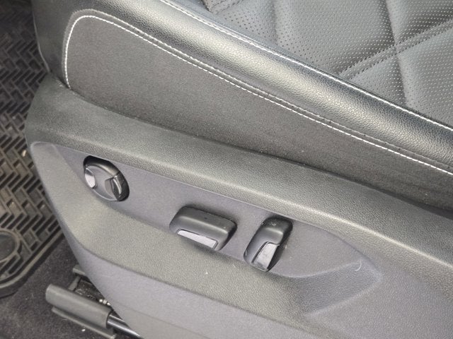 2024 Volkswagen Atlas 2.0T SE with Technology AWD