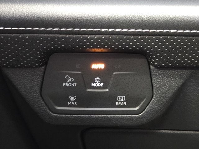 2024 Volkswagen Atlas 2.0T SE with Technology AWD