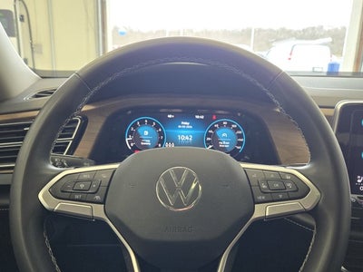 2024 Volkswagen Atlas 2.0T SE with Technology AWD
