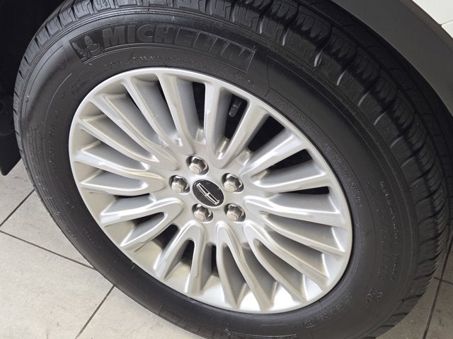 2020 Lincoln Nautilus Standard