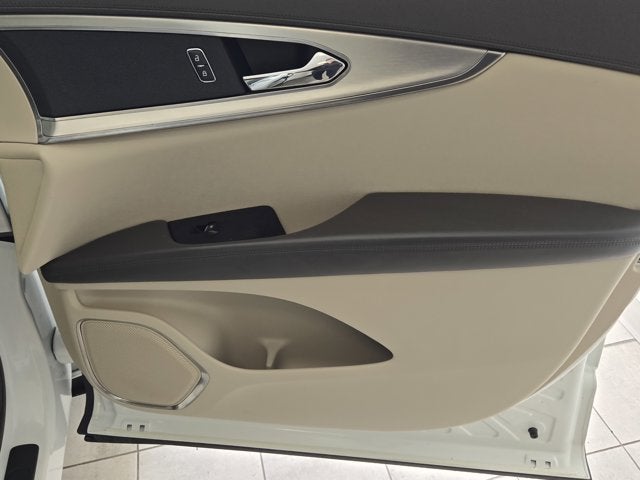 2020 Lincoln Nautilus Standard