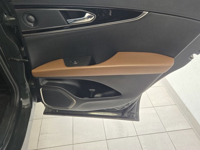 2022 Lincoln Nautilus Reserve AWD