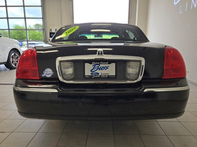 2009 Lincoln Town Car Signature Limited