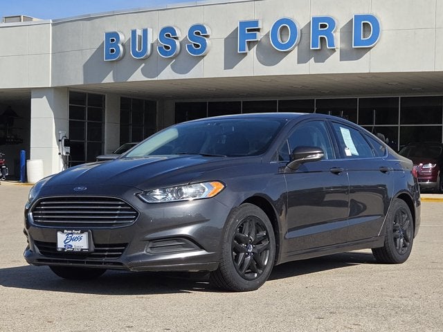 2016 Ford Fusion SE