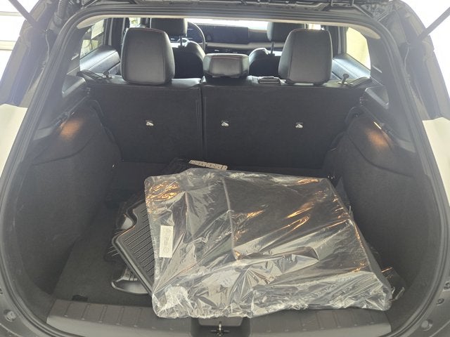 2025 Nissan Kicks SR AWD