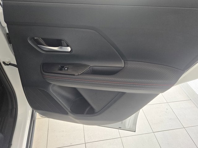 2025 Nissan Kicks SR AWD