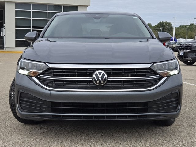 3VW5M7BU2RM103172