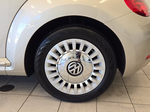 2013 Volkswagen Beetle Convertible 2.5L