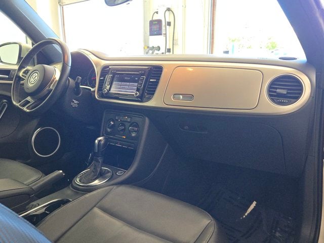 2013 Volkswagen Beetle Convertible 2.5L