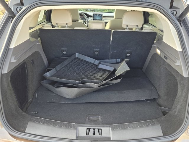 2022 Lincoln Corsair Standard AWD