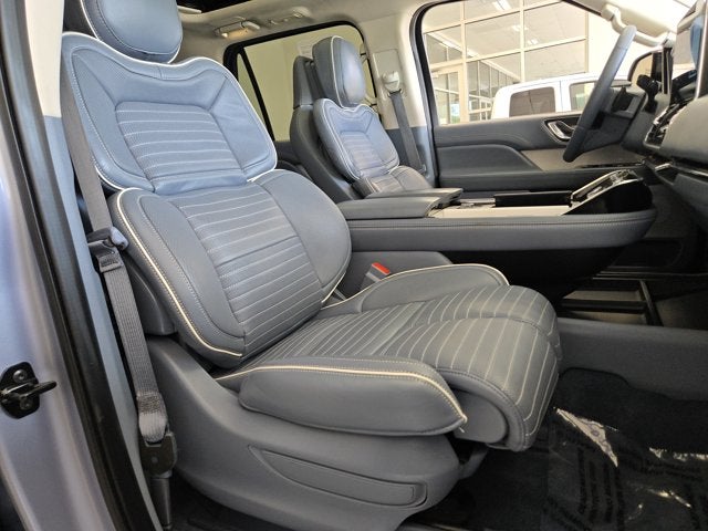 2024 Lincoln Navigator L Black Label
