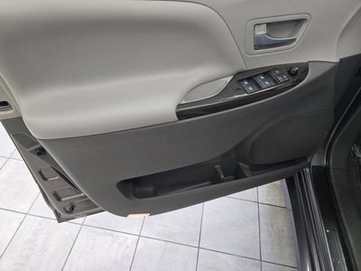 2019 Toyota Sienna XLE Premium AWD