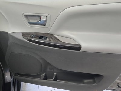 2019 Toyota Sienna XLE Premium AWD