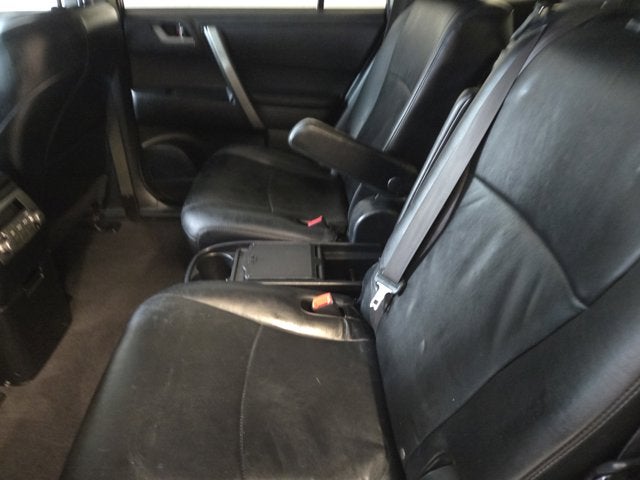 2010 Toyota Highlander SE