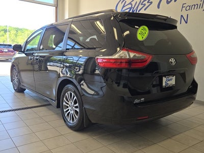2020 Toyota Sienna XLE Premium