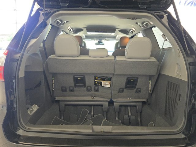 2020 Toyota Sienna XLE Premium