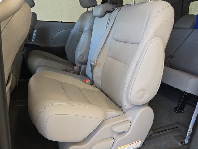 2020 Toyota Sienna XLE Premium
