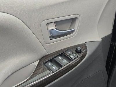 2020 Toyota Sienna XLE Premium