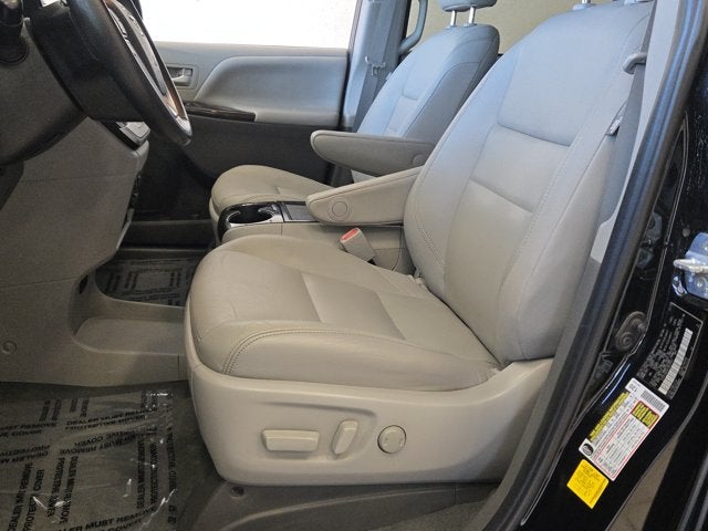 2020 Toyota Sienna XLE Premium