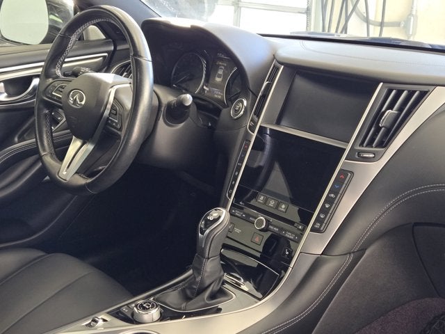 2019 INFINITI Q60 3.0t LUXE AWD