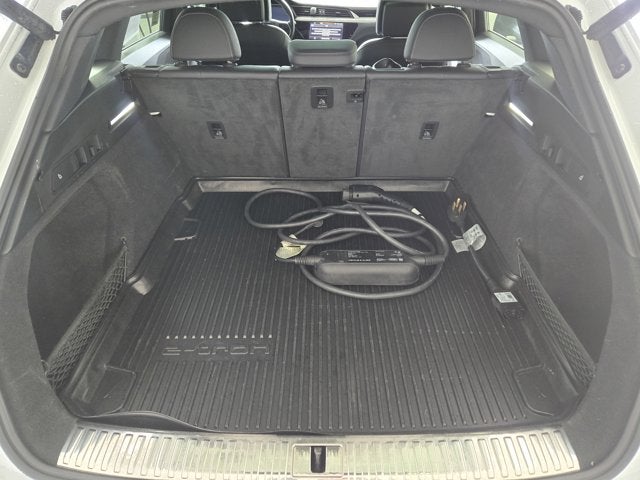 2022 Audi e-tron Premium Plus AWD