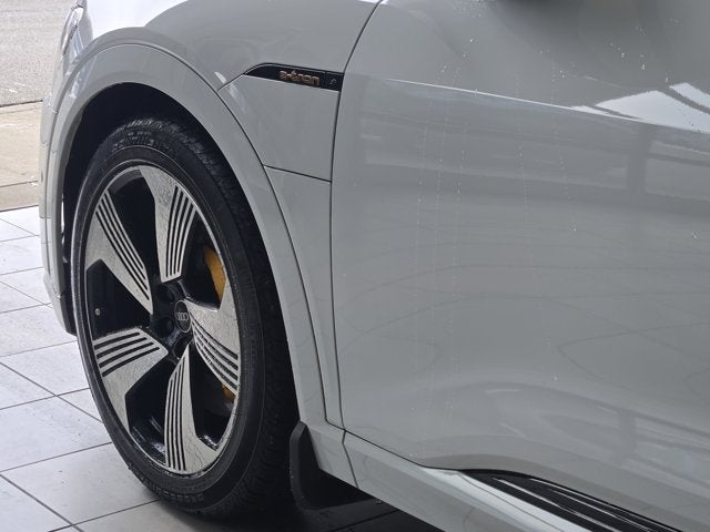 2022 Audi e-tron Premium Plus AWD