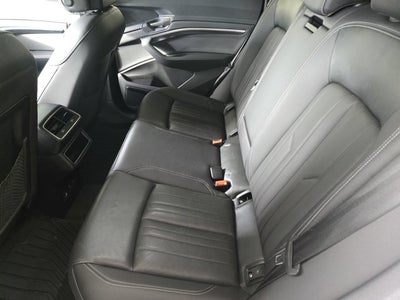 2022 Audi e-tron Premium Plus AWD