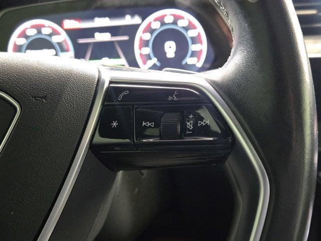 2022 Audi e-tron Premium Plus AWD