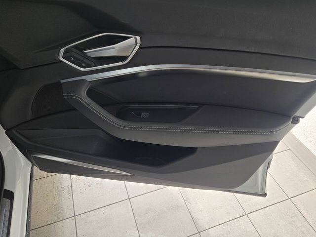 2022 Audi e-tron Premium Plus AWD