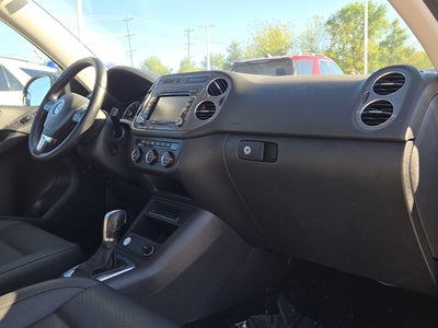 2015 Volkswagen Tiguan SE