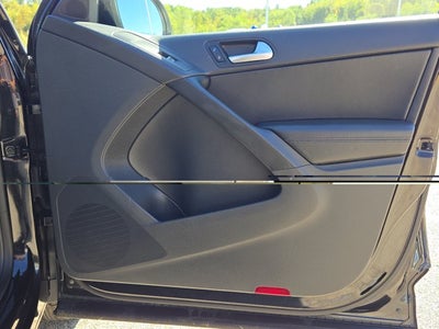 2015 Volkswagen Tiguan SE