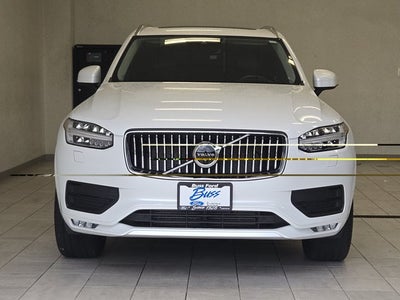 2022 Volvo XC90 T6 Momentum AWD