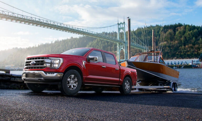 2023 Ford F-150 pulling a boat out of the water