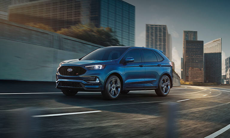 2024 Ford Edge driving in city