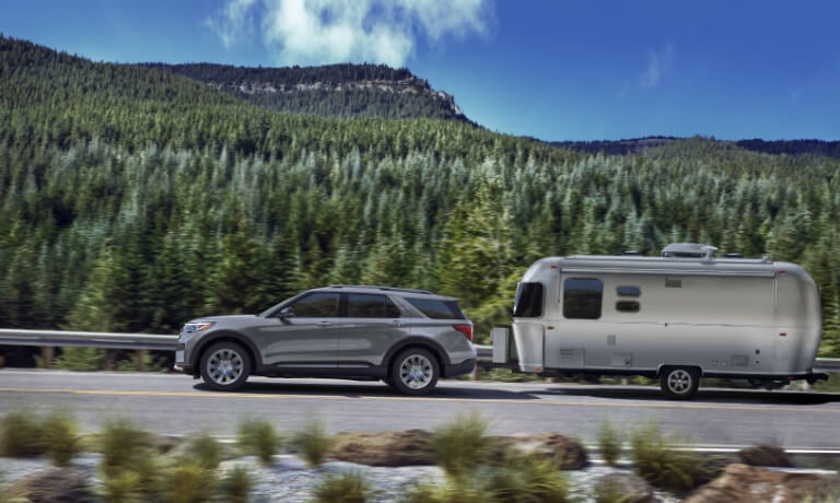 2027 Ford Explorer Pulling Camper